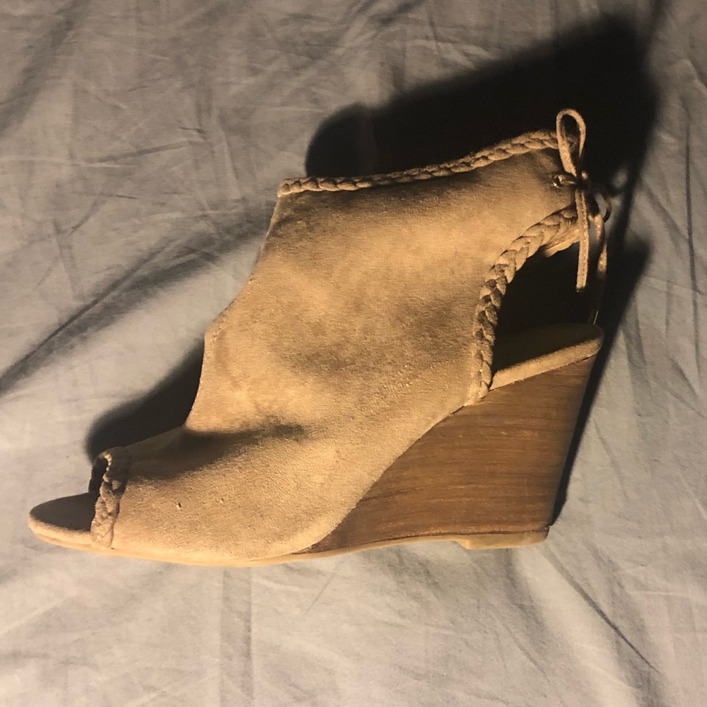Cato wedged heel